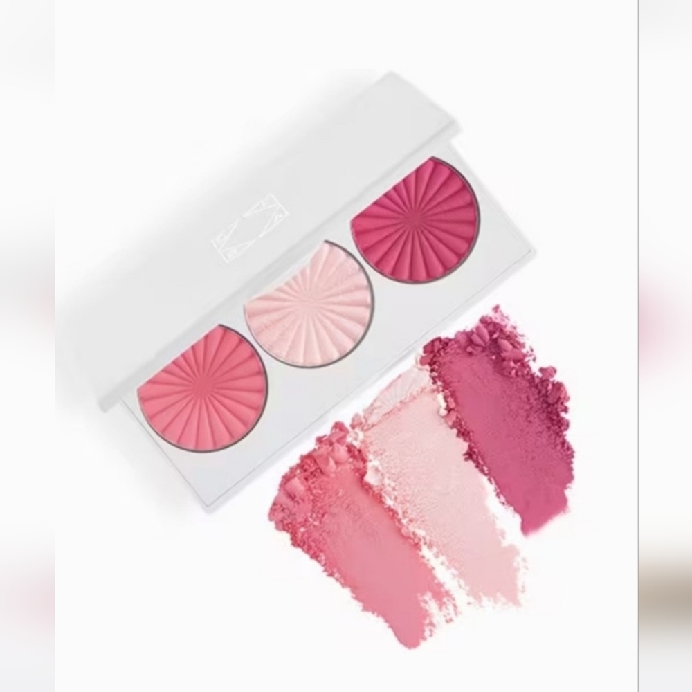 Ofra Cosmetics Blossom Blush Midi Palette Trio NEW 2 blush & 1 Highlighter RV$35